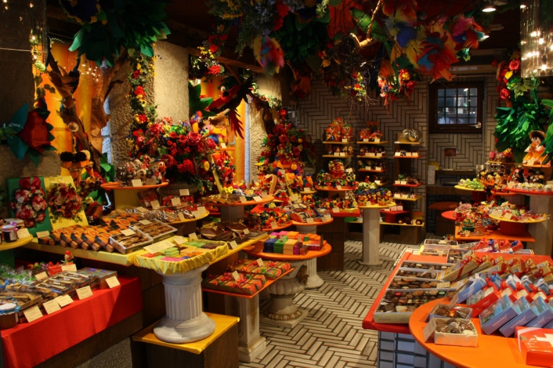 vente-BRUE AURIAC-min_candy_store_chocolate_shop_chocolate_switzerland-393515